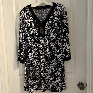 Style and Co. size medium long top